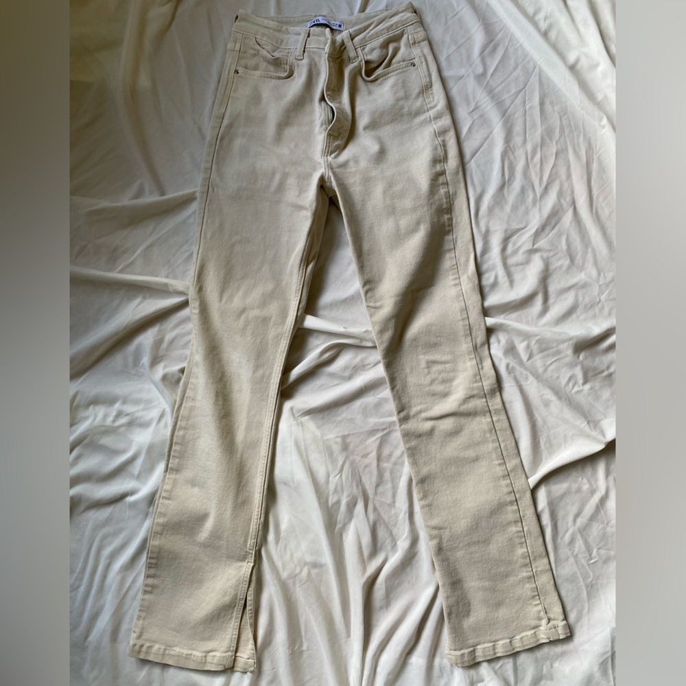 Zara beige high waisted slim boot cut jeans with split hem size 6